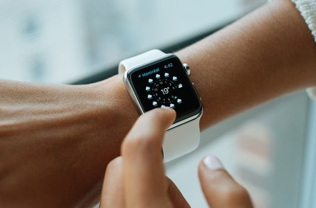 راهنمای خرید ساعت هوشمند برای آن‌ها که اهل اپل واچ نیستند
